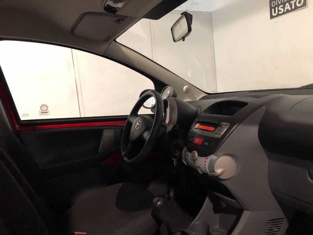 Toyota Aygo usata a Torino (8)