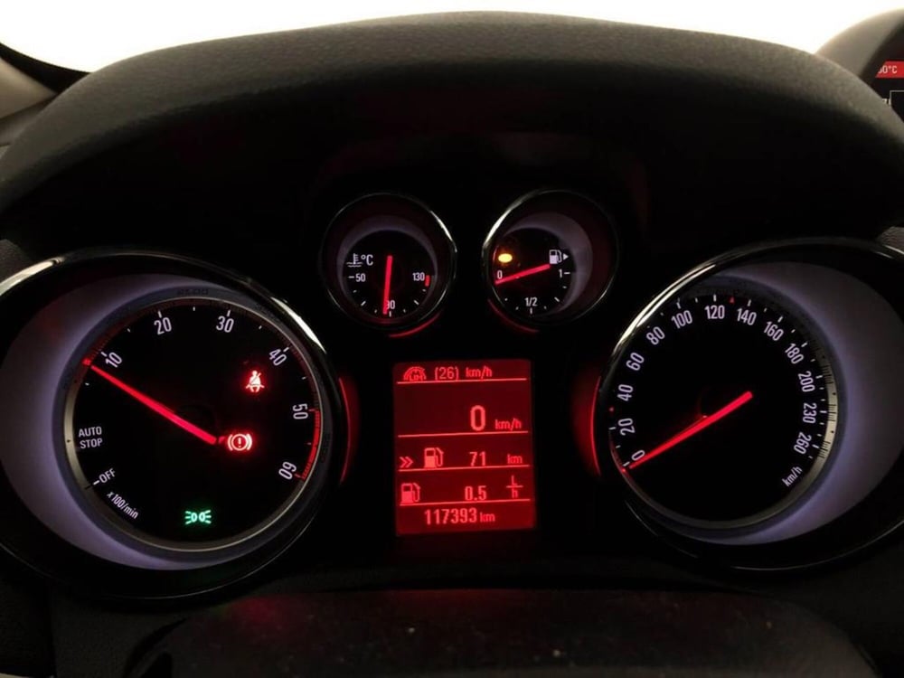 Opel Mokka usata a Torino (15)