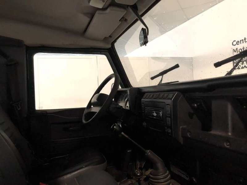 Land Rover Defender usata a Torino (8)