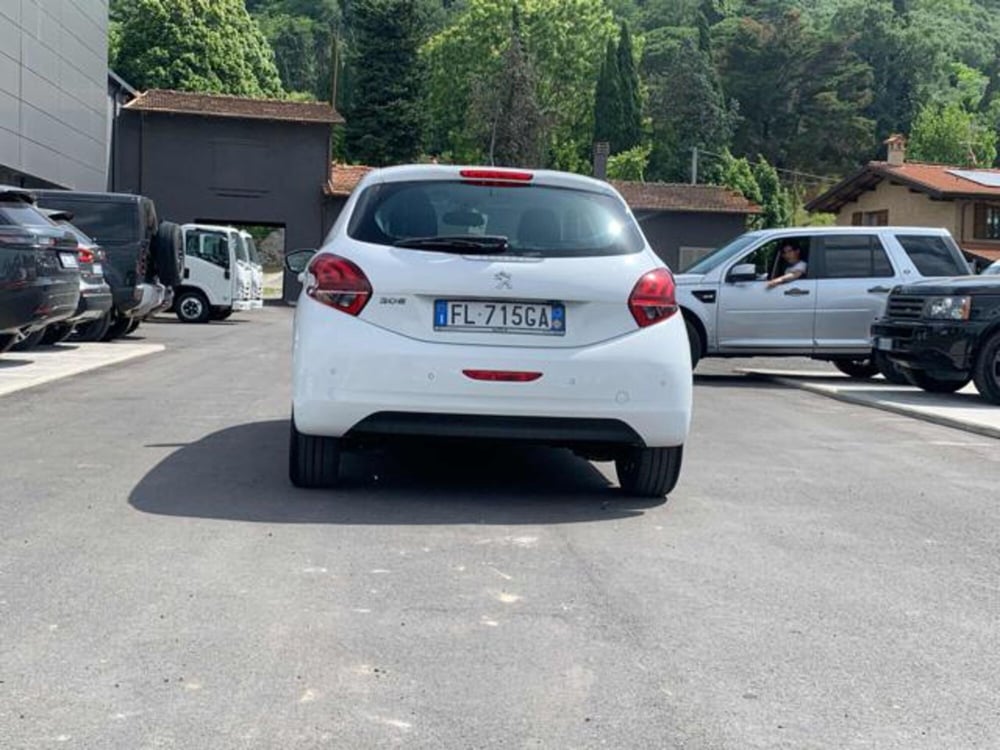 Peugeot 208 nuova a Lucca (6)