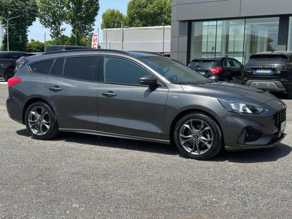 Ford Focus Station Wagon usata a Lucca (5)
