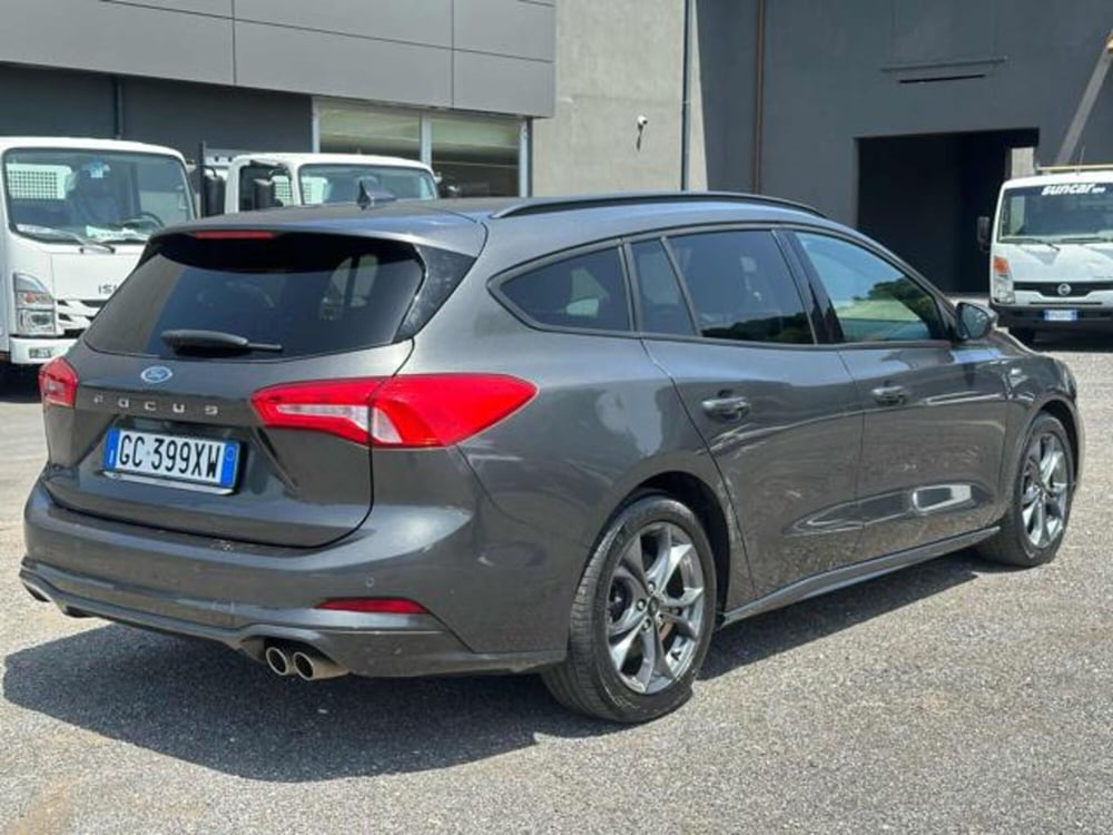 Ford Focus Station Wagon usata a Lucca (6)