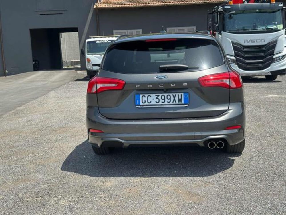 Ford Focus Station Wagon usata a Lucca (7)