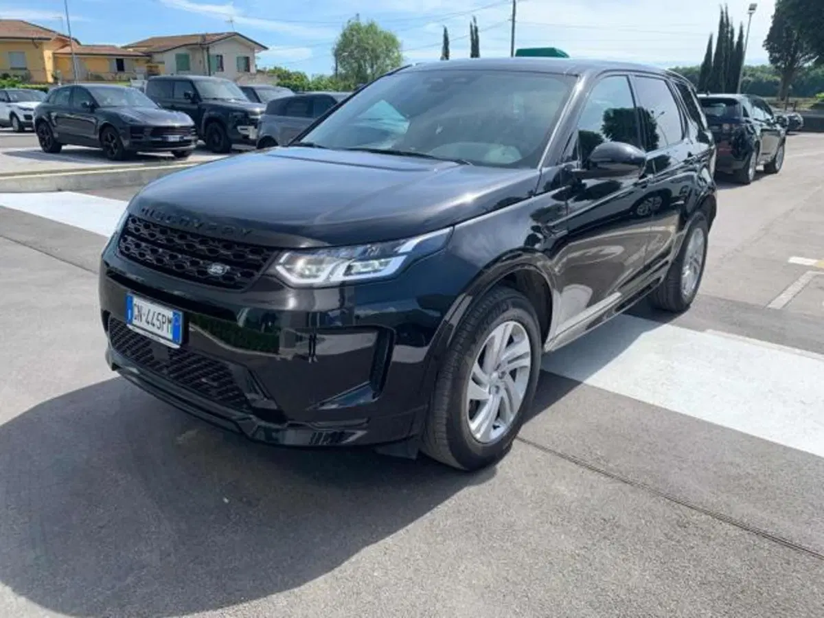 Land Rover Discovery Sport usata a Lucca (4)