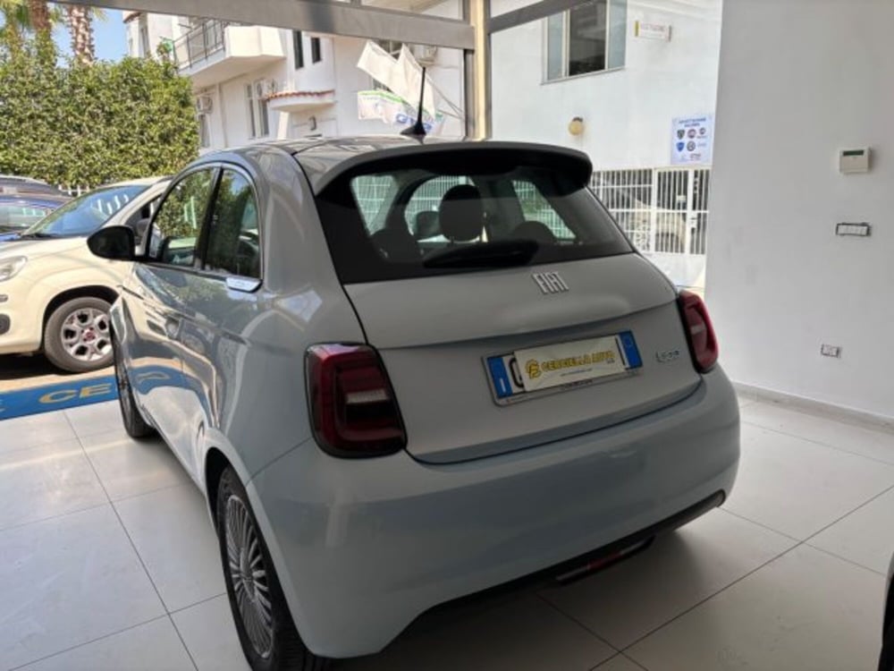 Fiat 500e usata a Napoli (11)