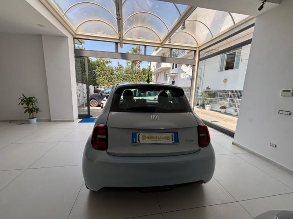 Fiat 500e usata a Napoli (12)