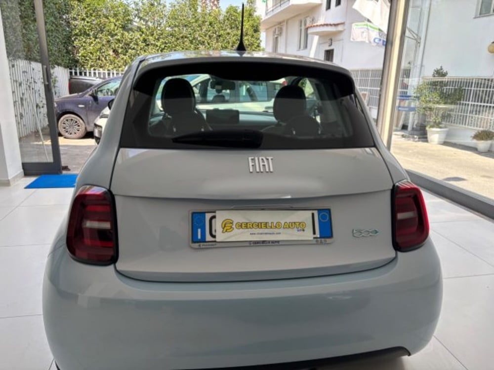 Fiat 500e usata a Napoli (13)