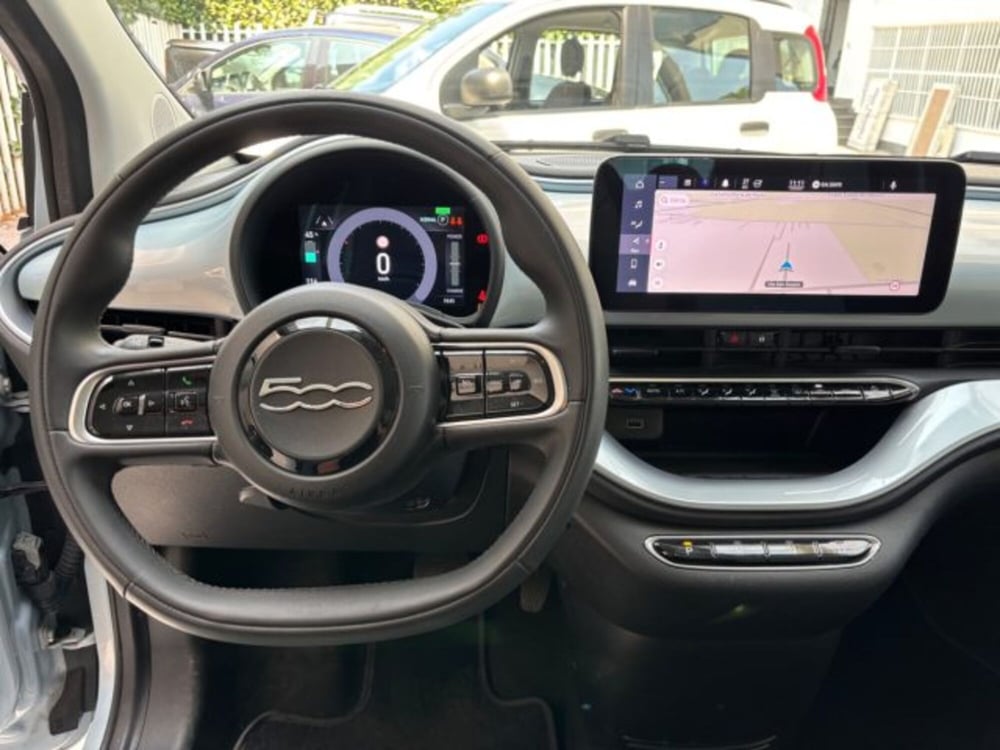 Fiat 500e usata a Napoli (15)