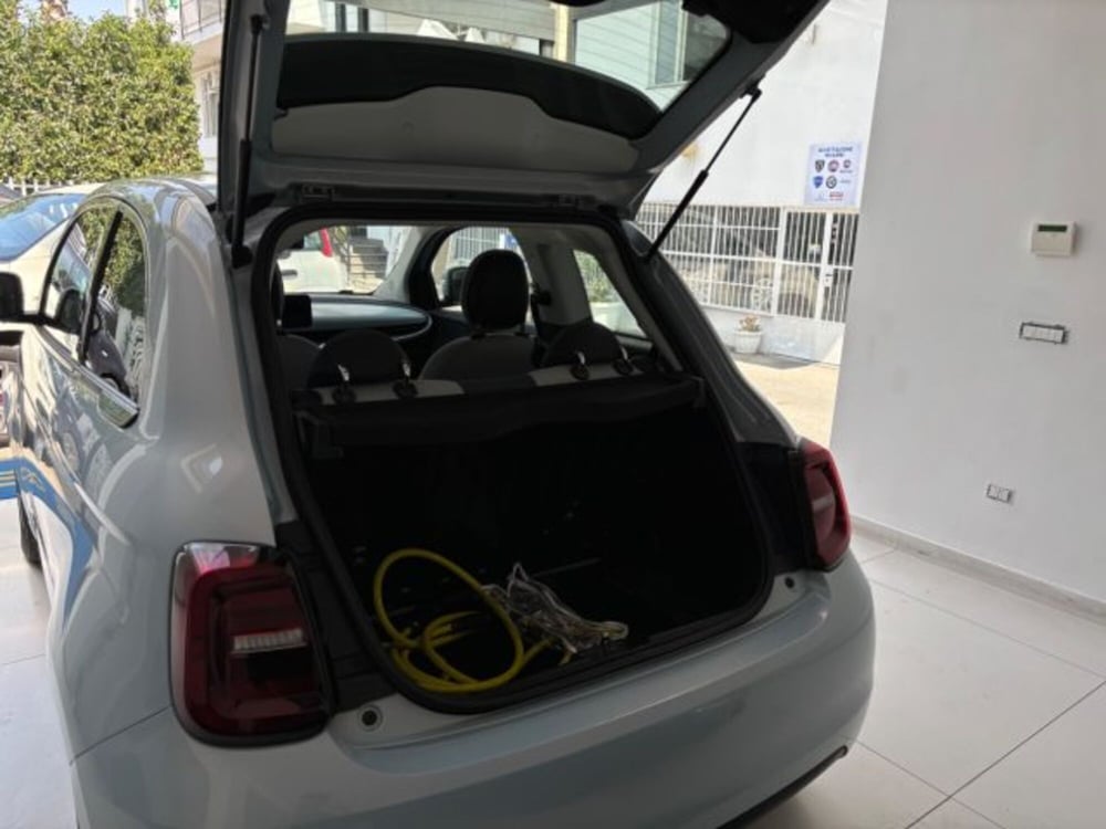 Fiat 500e usata a Napoli (17)