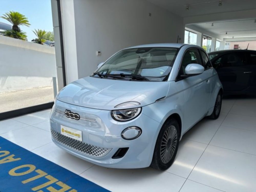 Fiat 500e usata a Napoli (5)