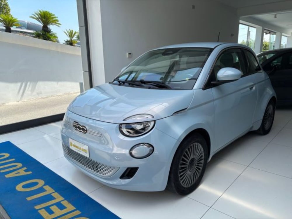 Fiat 500e usata a Napoli (6)