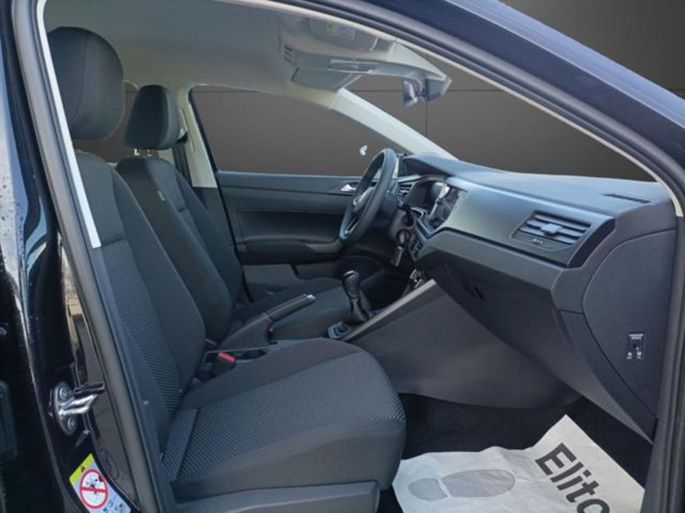 Volkswagen Polo nuova a Milano (17)