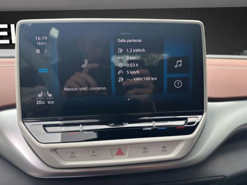 Volkswagen ID.4 usata a Milano (11)