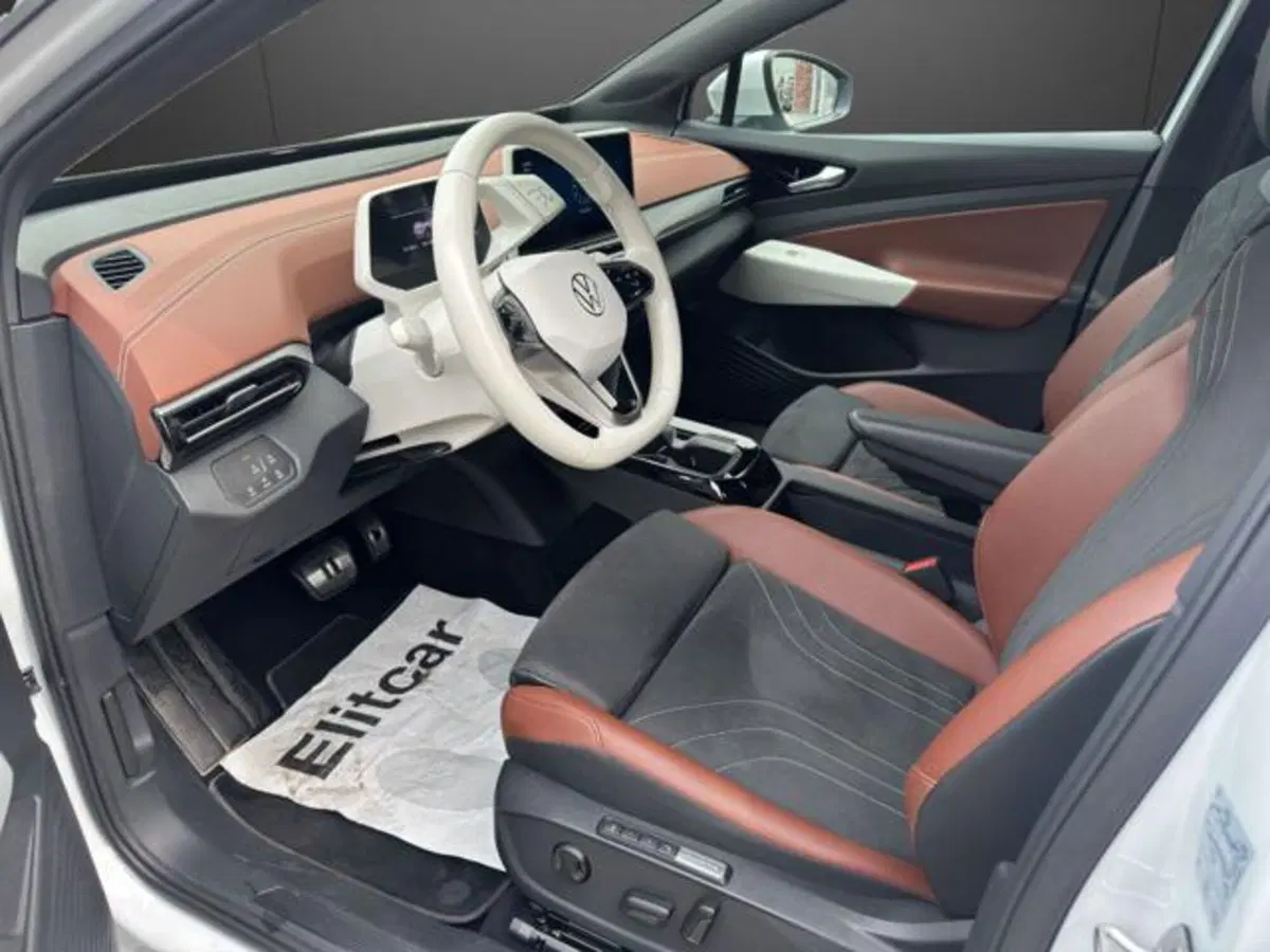 Volkswagen ID.4 usata a Milano (7)
