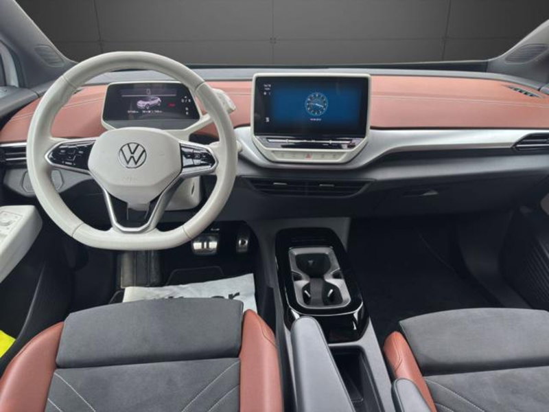 Volkswagen ID.4 usata a Milano (8)