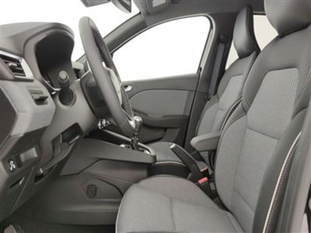 Renault Clio nuova a Bari (13)
