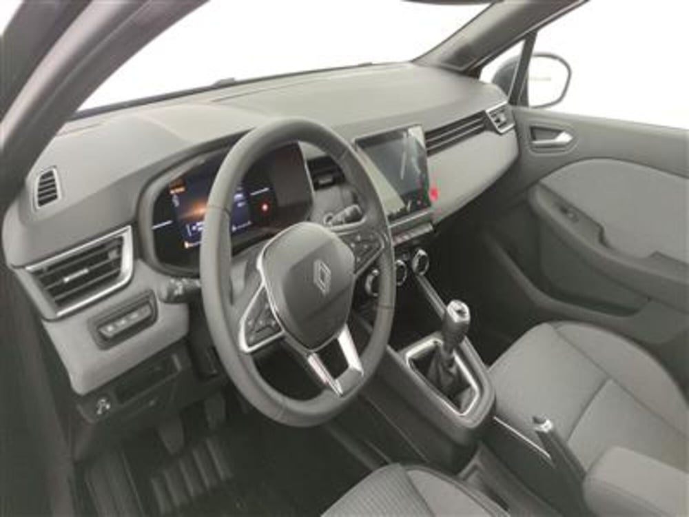 Renault Clio nuova a Bari (14)