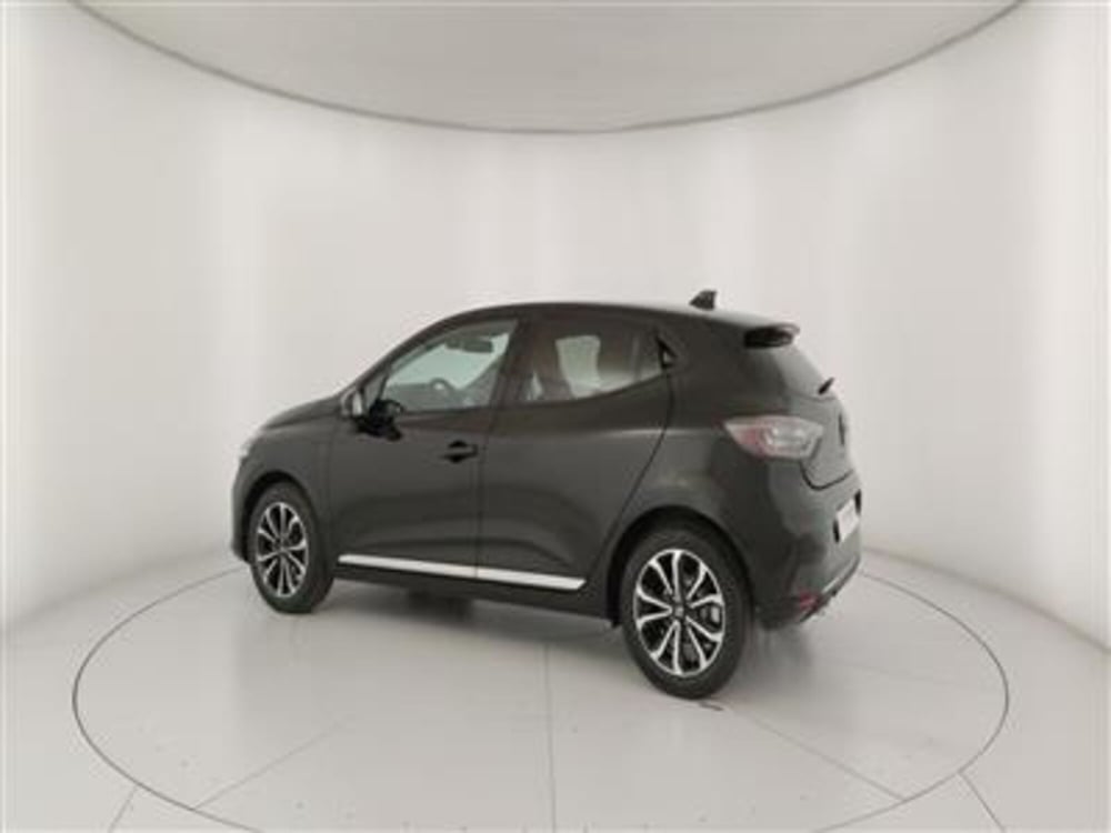 Renault Clio nuova a Bari (4)