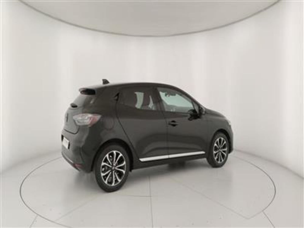Renault Clio nuova a Bari (8)