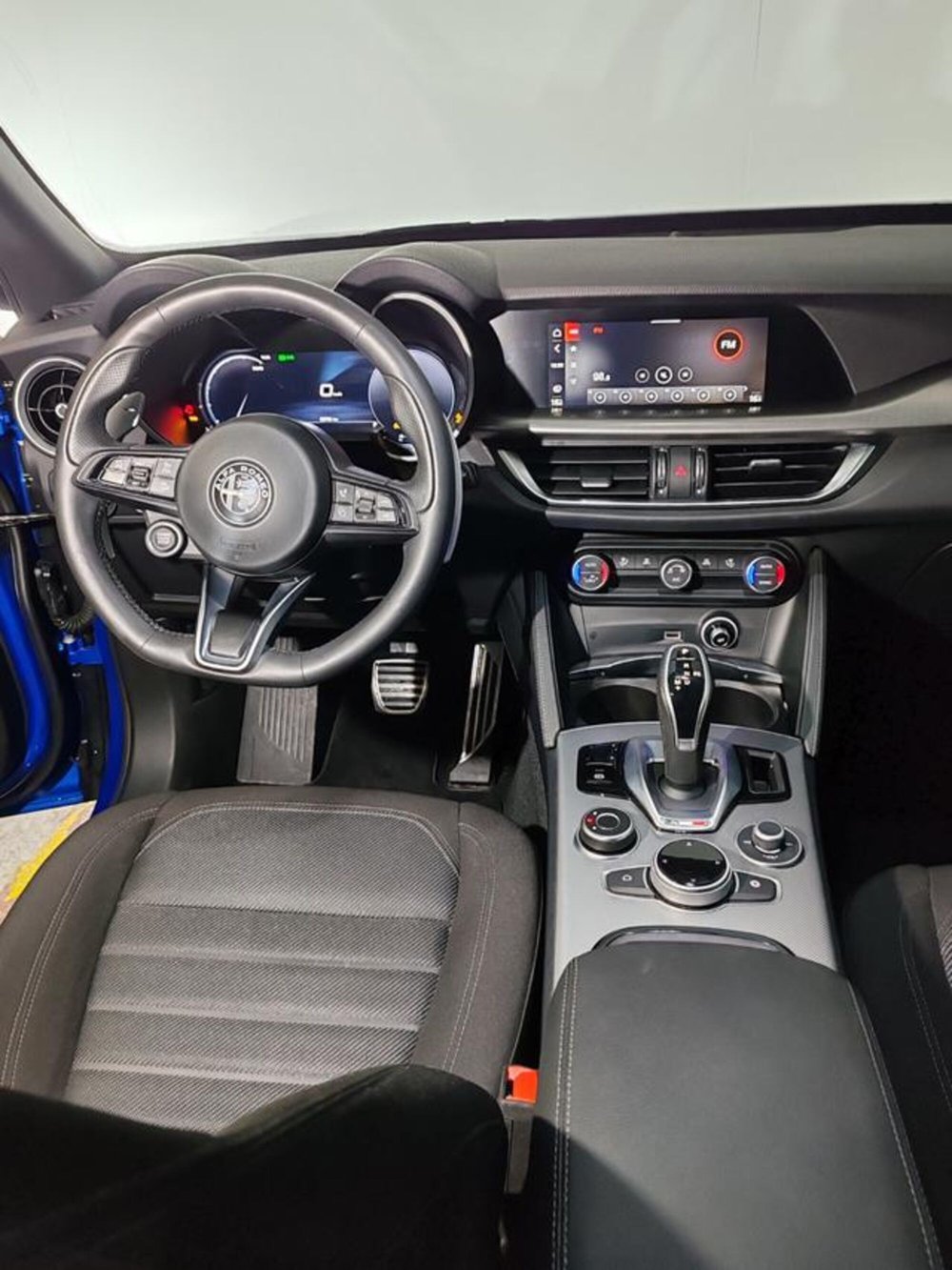Alfa Romeo Stelvio usata a Torino (16)