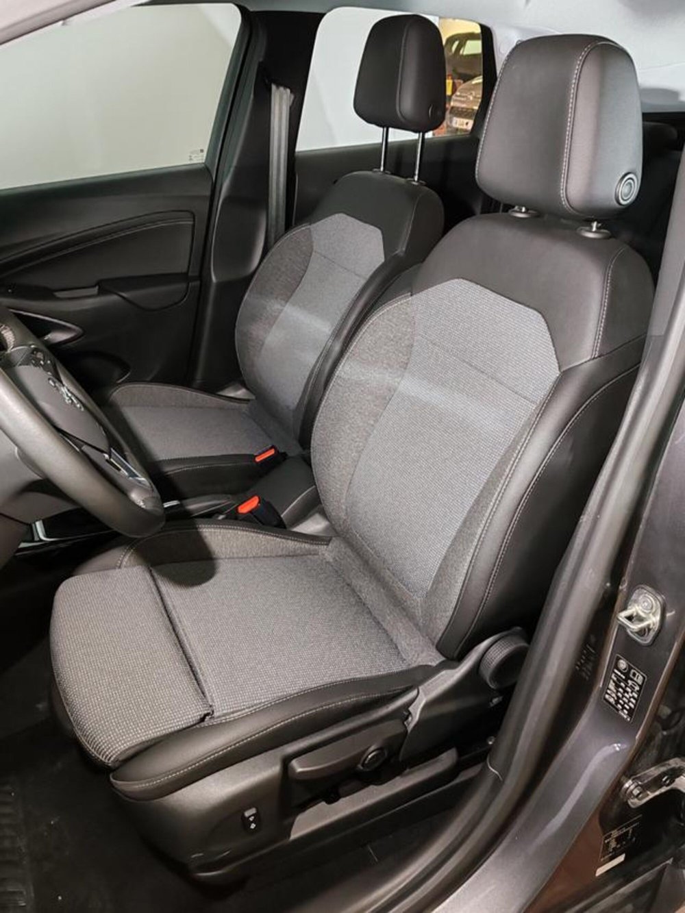 Opel Crossland usata a Torino (9)