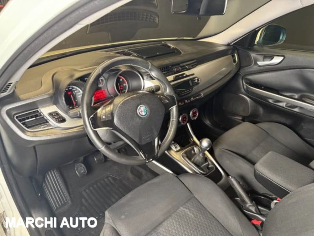 Alfa Romeo Giulietta usata a Perugia (10)
