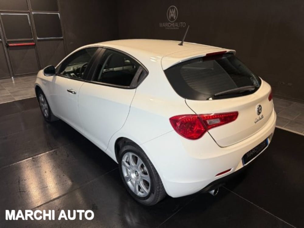 Alfa Romeo Giulietta usata a Perugia (7)