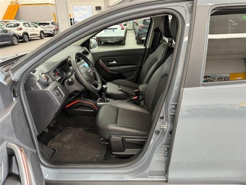Dacia Duster usata a Cremona (6)
