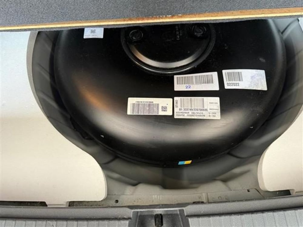 Dacia Duster usata a Cremona (9)