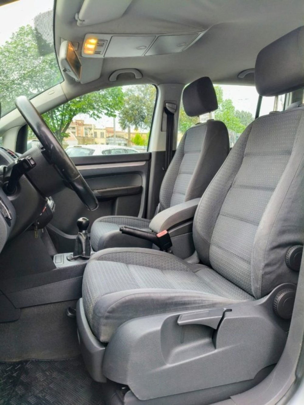 Volkswagen Touran usata a Firenze (9)