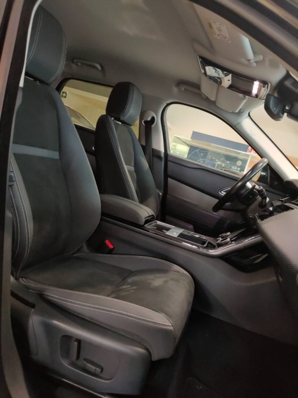 Land Rover Range Rover Velar usata a Firenze (13)