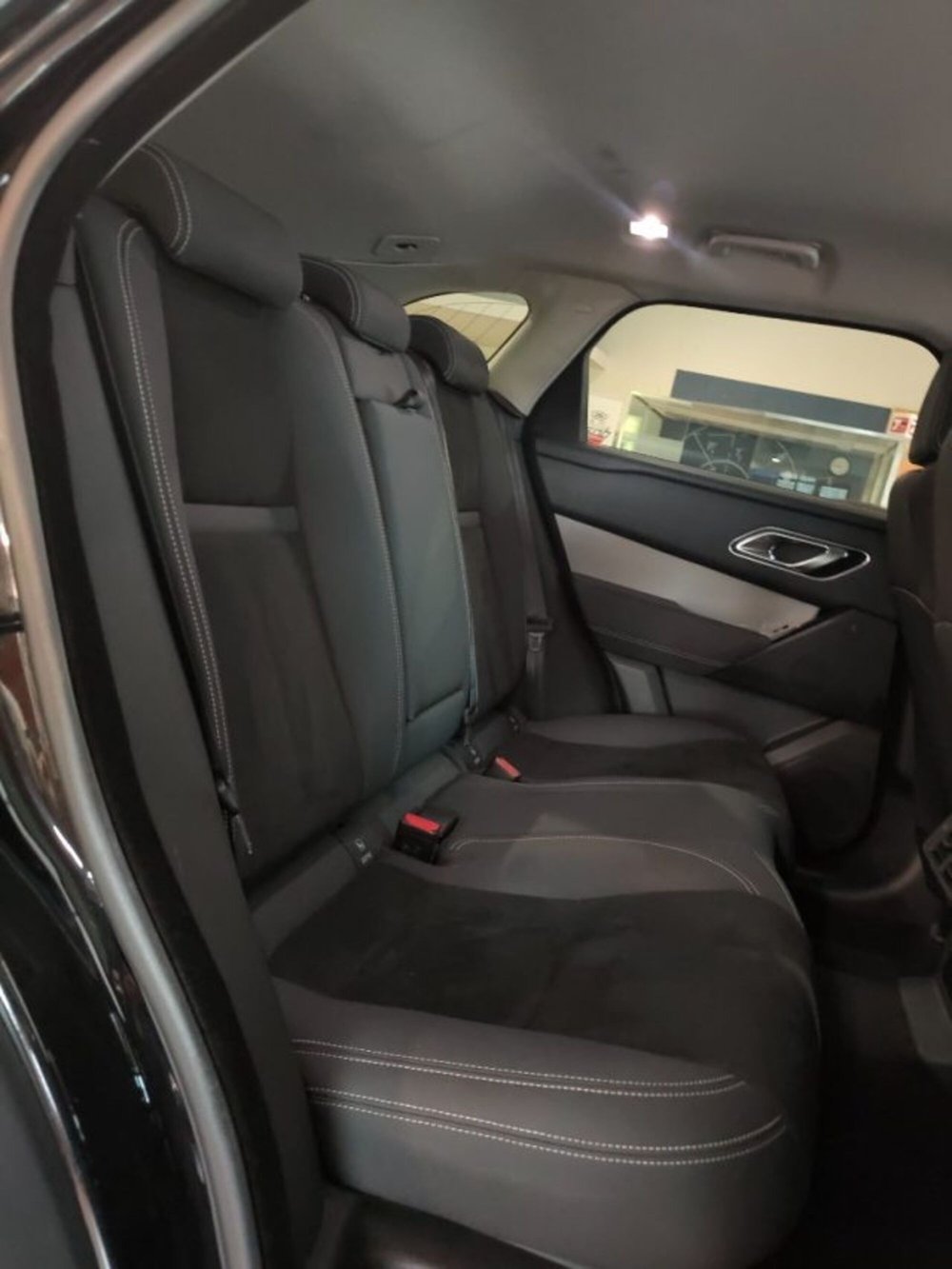 Land Rover Range Rover Velar usata a Firenze (14)