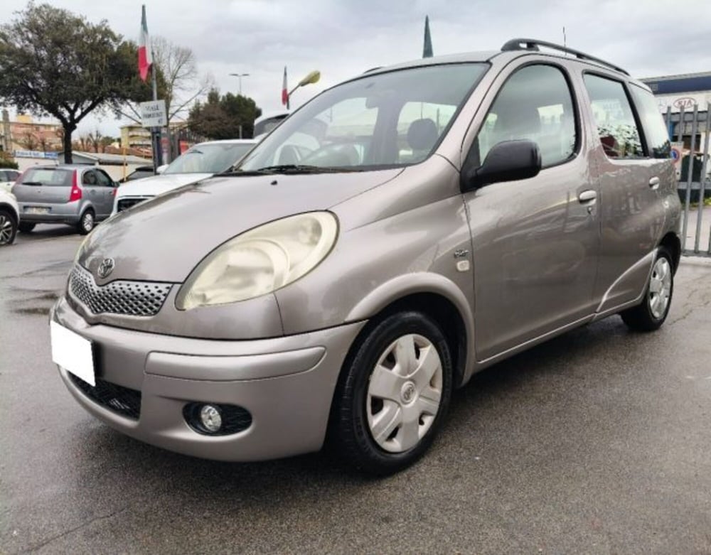 Toyota Yaris usata a Firenze (3)