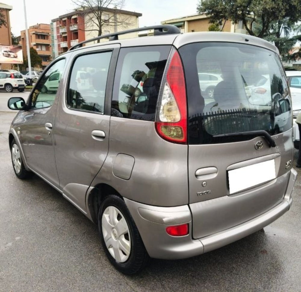 Toyota Yaris usata a Firenze (4)