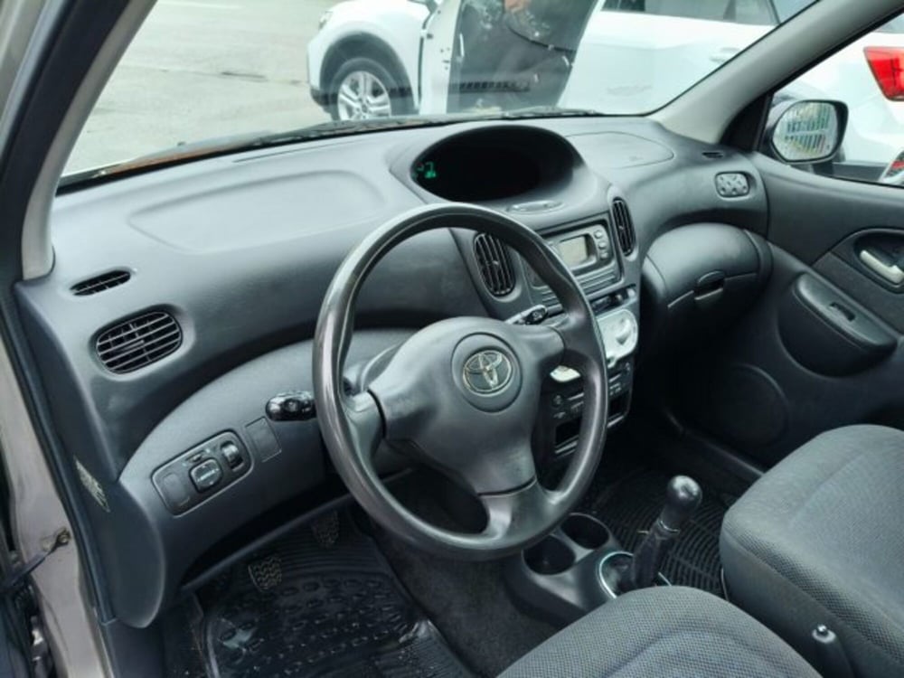 Toyota Yaris usata a Firenze (8)