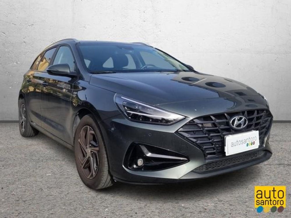 Hyundai i30 Station Wagon nuova a Salerno (2)