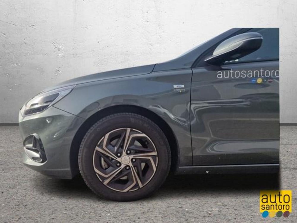 Hyundai i30 Station Wagon nuova a Salerno (7)