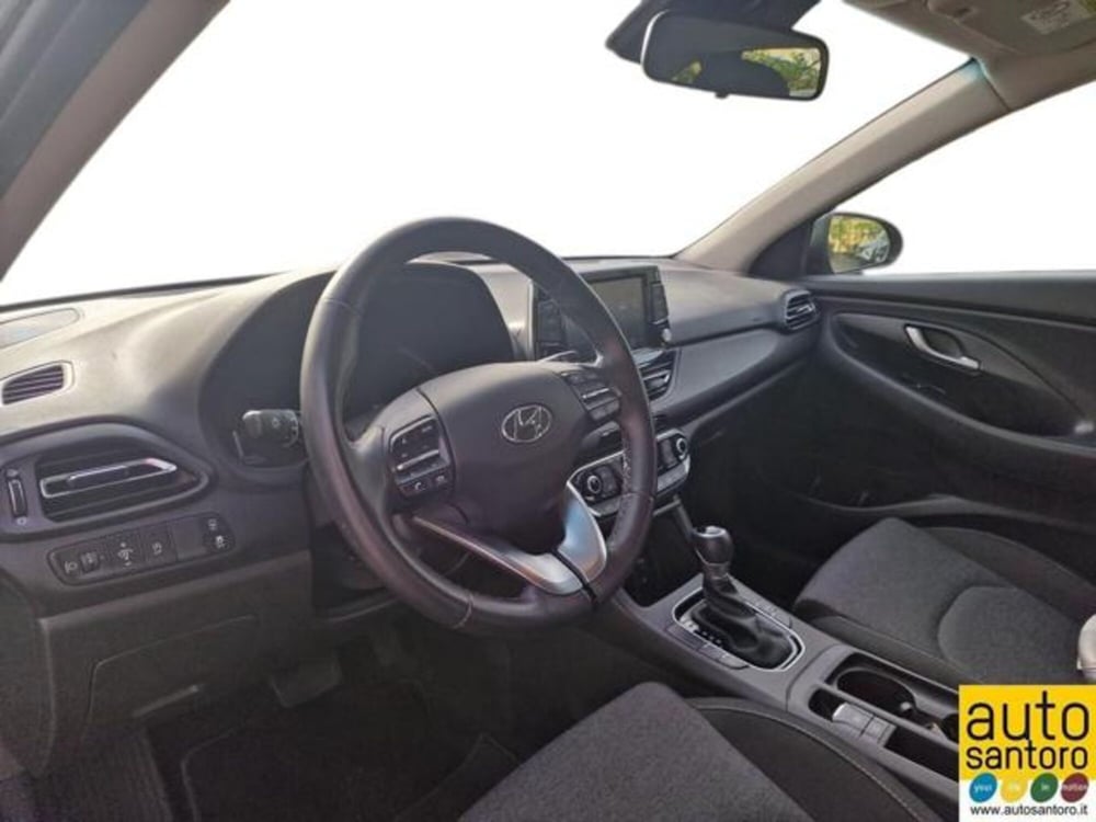 Hyundai i30 Station Wagon nuova a Salerno (9)