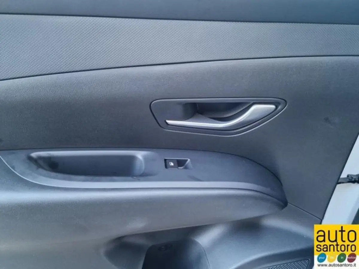Hyundai Tucson nuova a Salerno (16)
