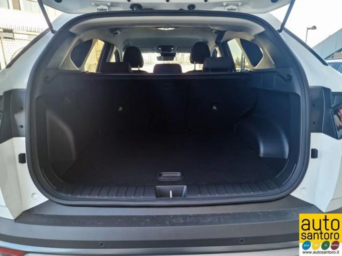 Hyundai Tucson nuova a Salerno (17)