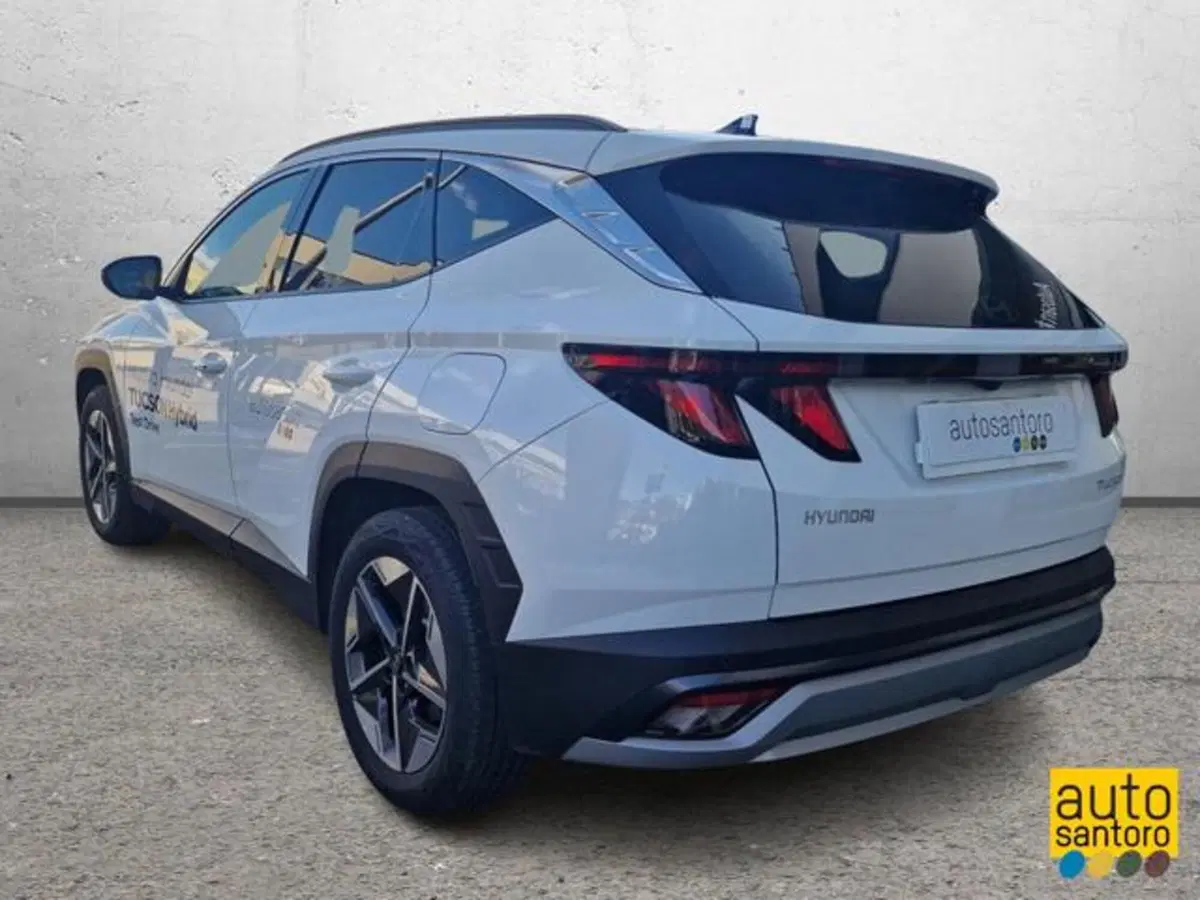 Hyundai Tucson nuova a Salerno (4)