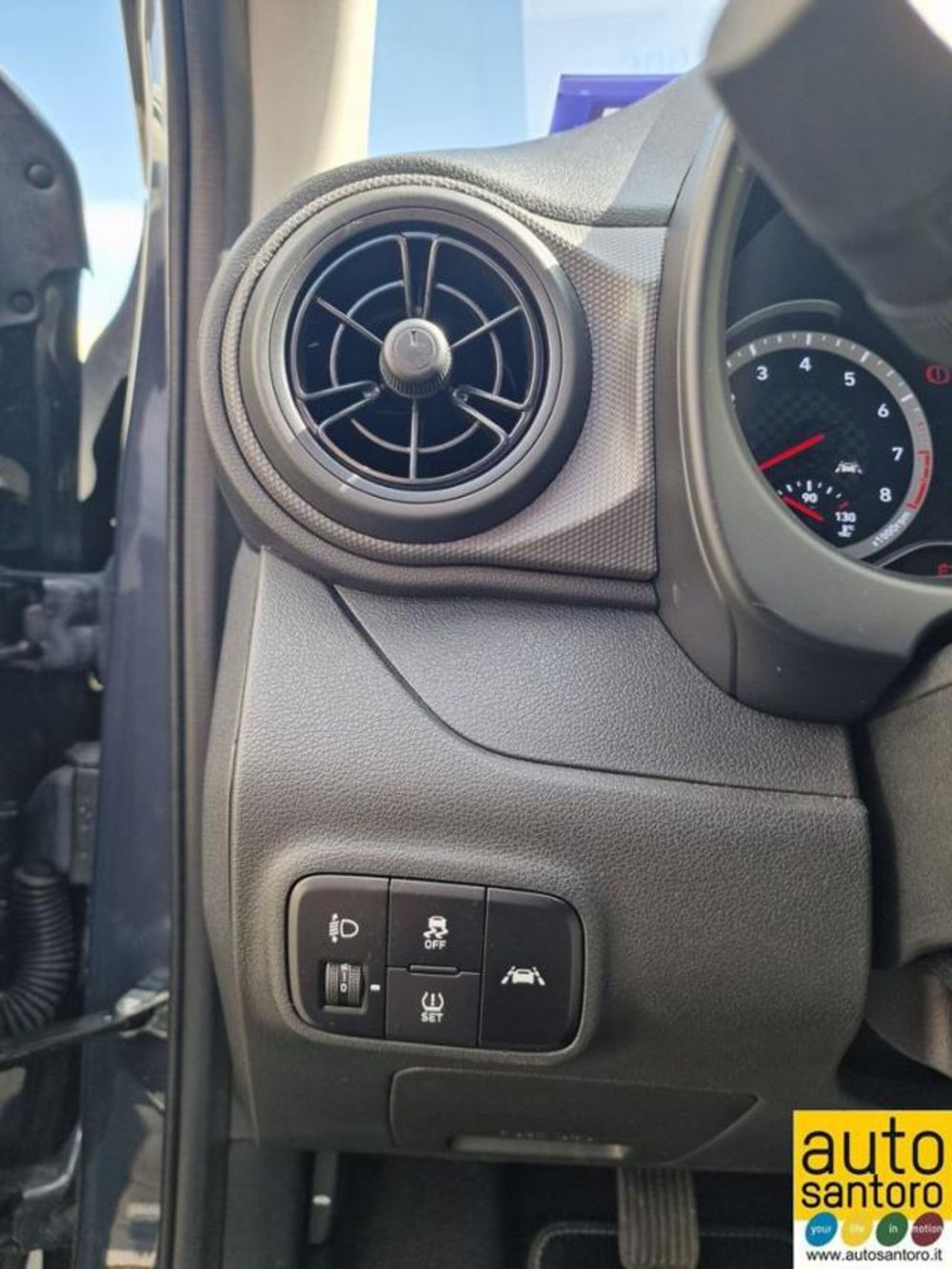 Hyundai i10 usata a Salerno (12)