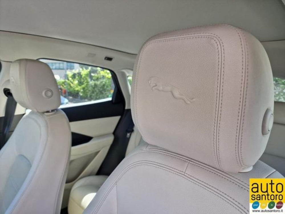 Jaguar E-Pace usata a Salerno (12)