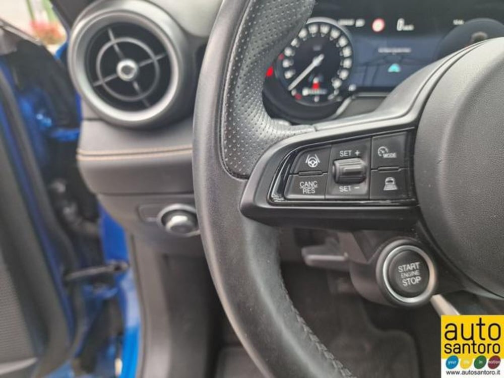 Alfa Romeo Tonale usata a Salerno (16)