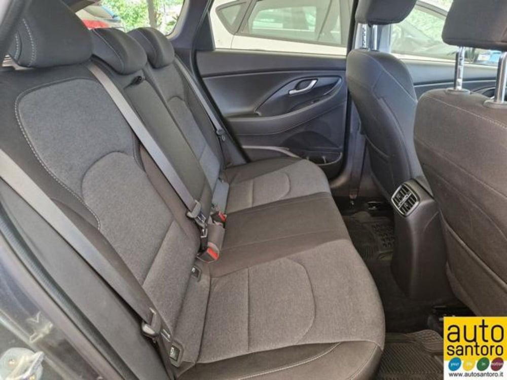 Hyundai i30 Station Wagon nuova a Salerno (16)