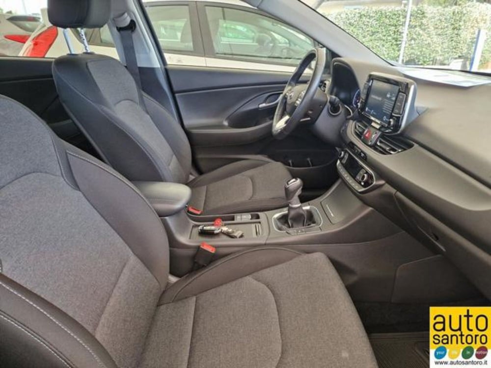 Hyundai i30 Station Wagon nuova a Salerno (17)