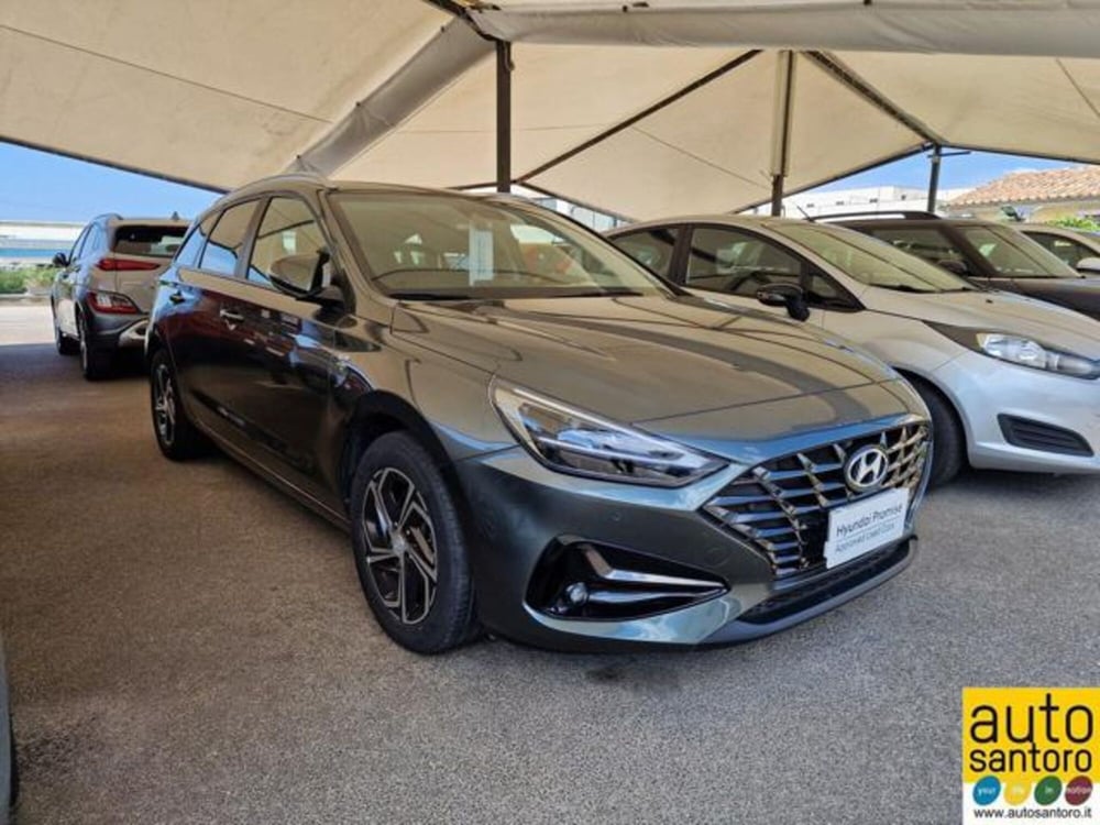 Hyundai i30 Station Wagon nuova a Salerno (3)