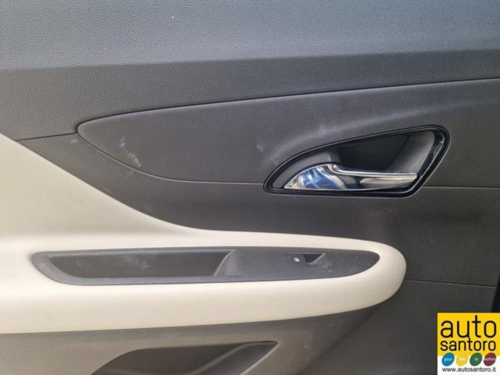 Opel Mokka usata a Salerno (15)