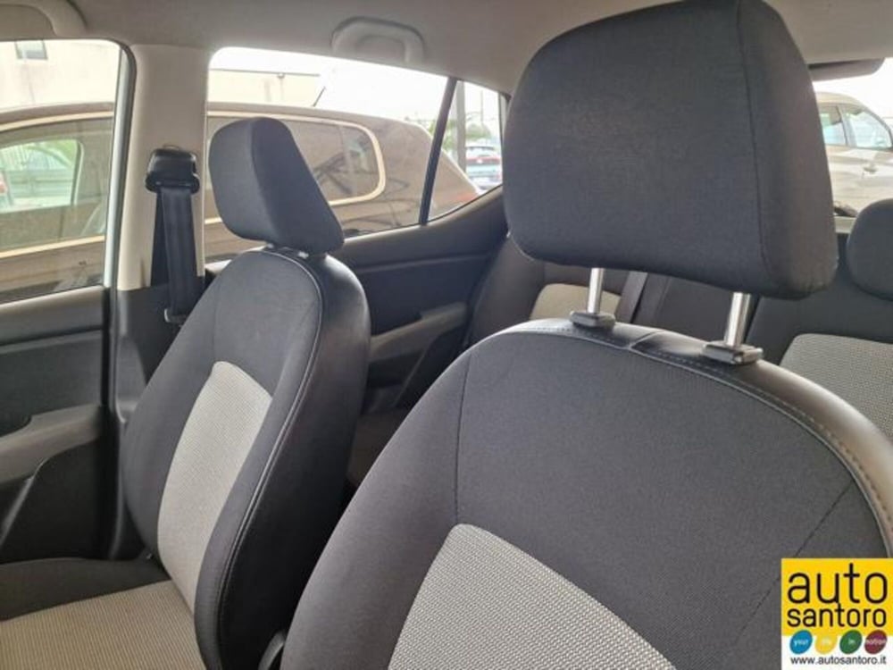 Hyundai i10 usata a Salerno (11)