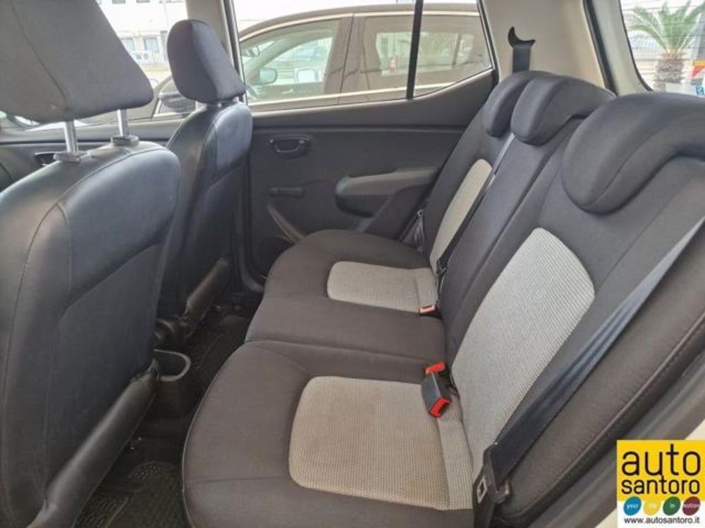 Hyundai i10 usata a Salerno (12)